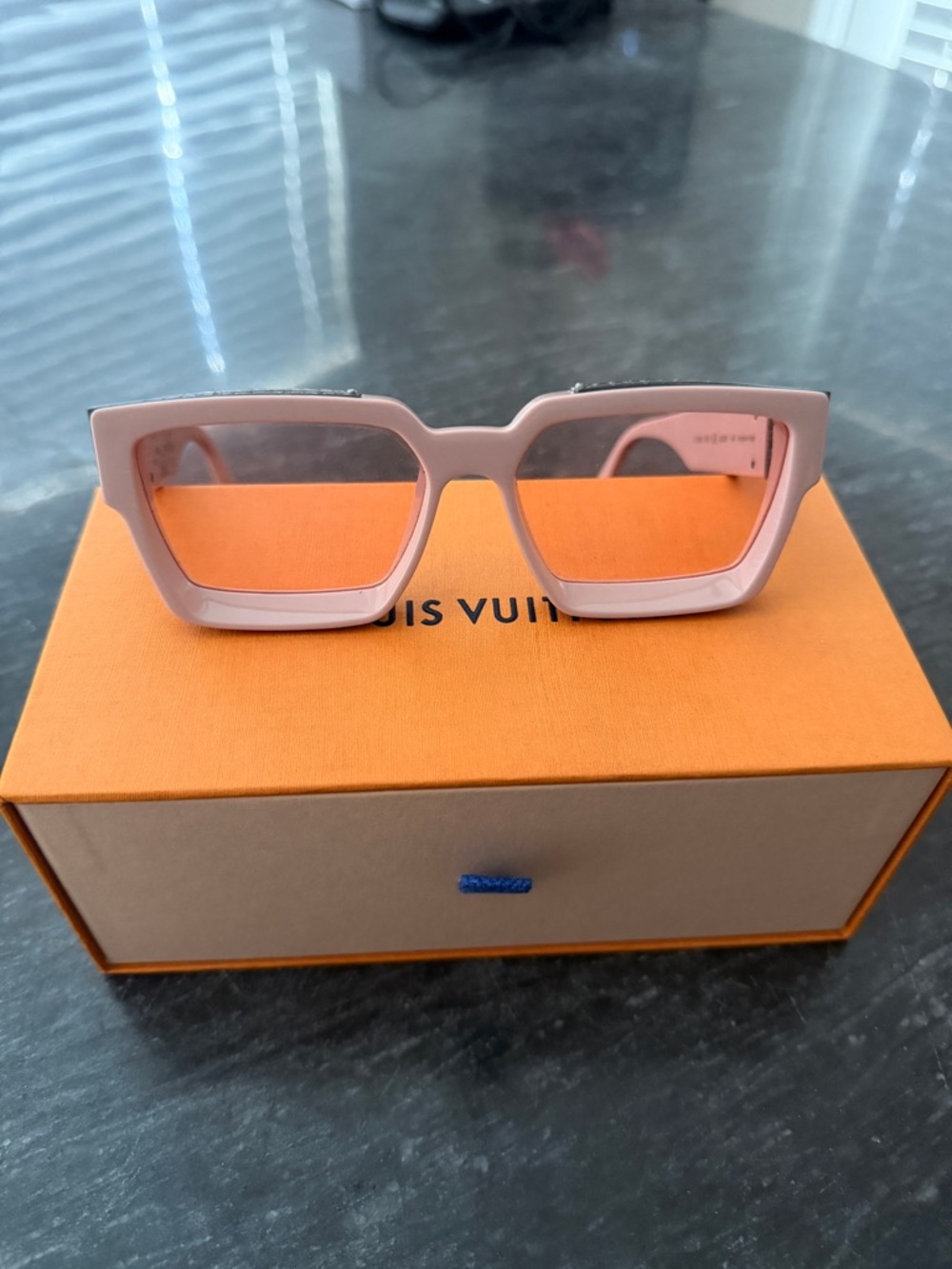 Louis Vuitton Pink millionaire Sunglasses E